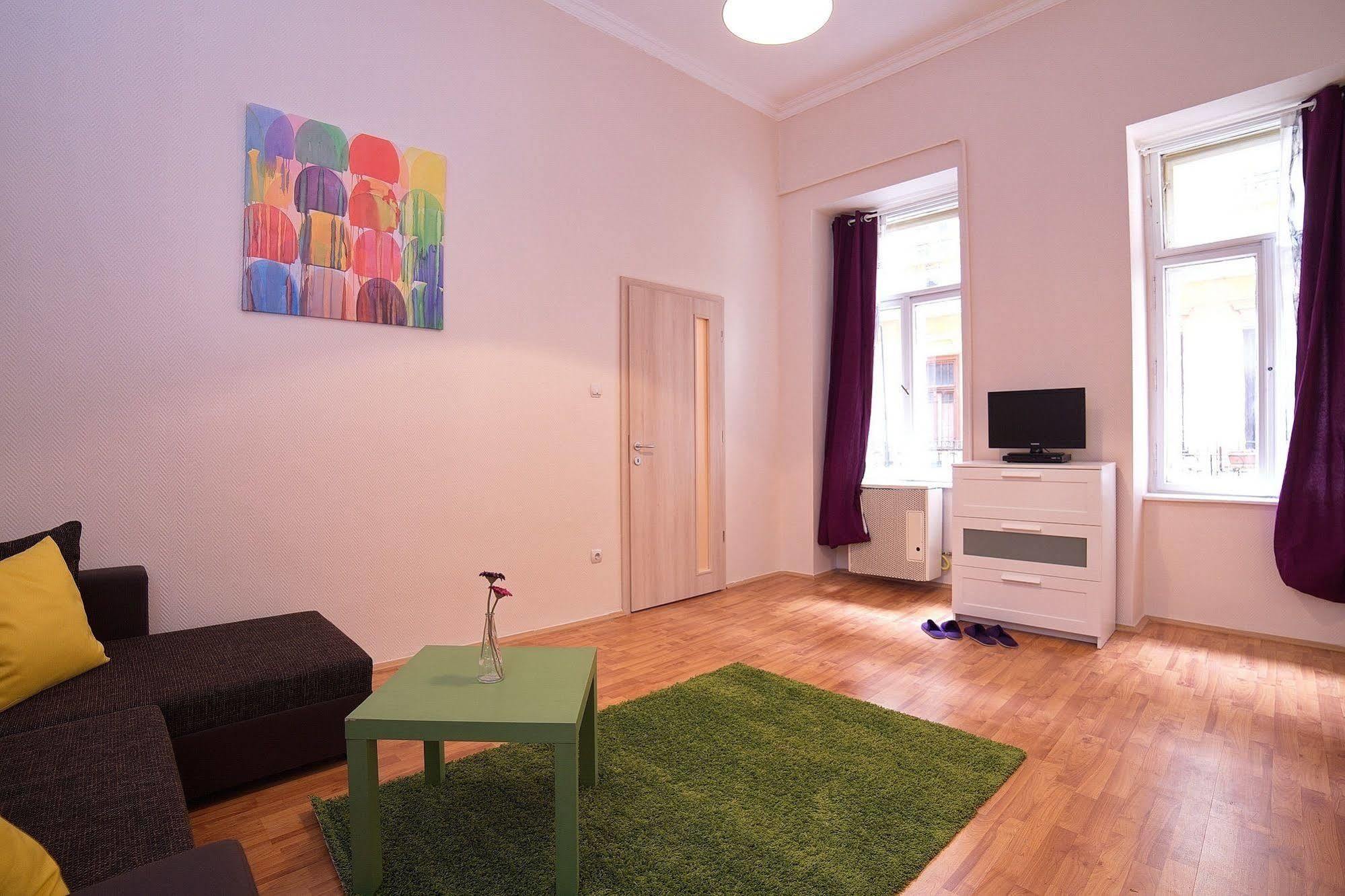 Opera Guesthouse Βουδαπέστη Εξωτερικό φωτογραφία